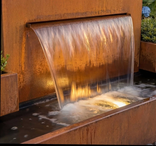 Fuente de Acero Corten con Cascada y Jardineras Simétricas